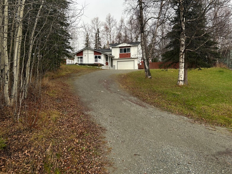 Primary Photo - 3210 N Bald Eagle Dr