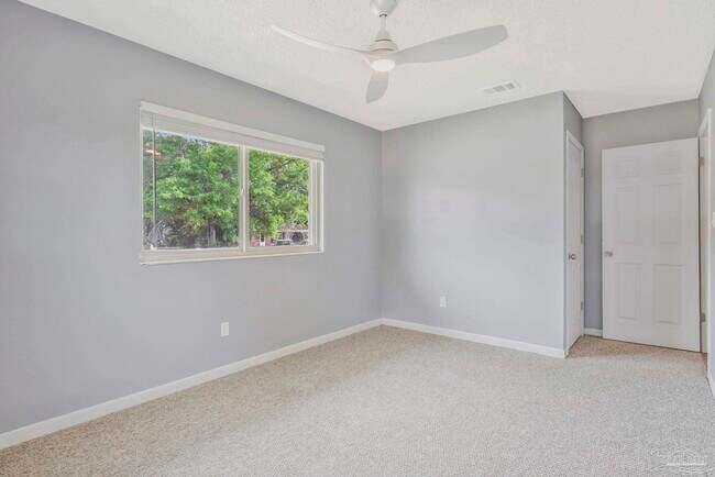 Building Photo - 2325 Merle Cir