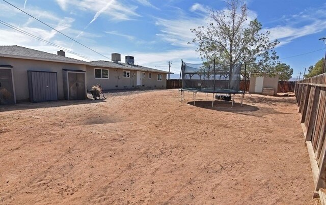 Building Photo - 21825 Thunderbird Rd