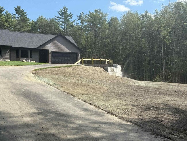 Building Photo - 26 Phinney Way