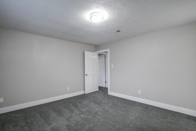 Building Photo - 16623 Wimbledon Forest Dr