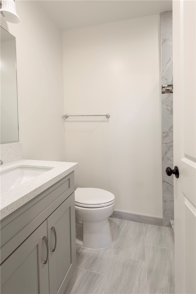 Building Photo - 5922 Encinita Ave