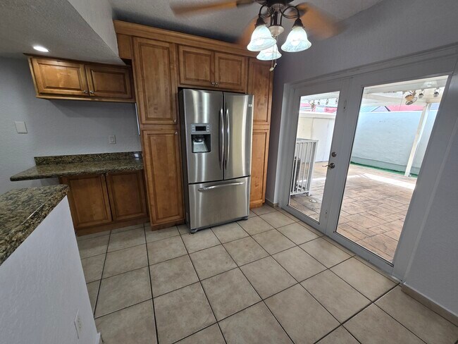 Building Photo - 2270 W 54th Pl