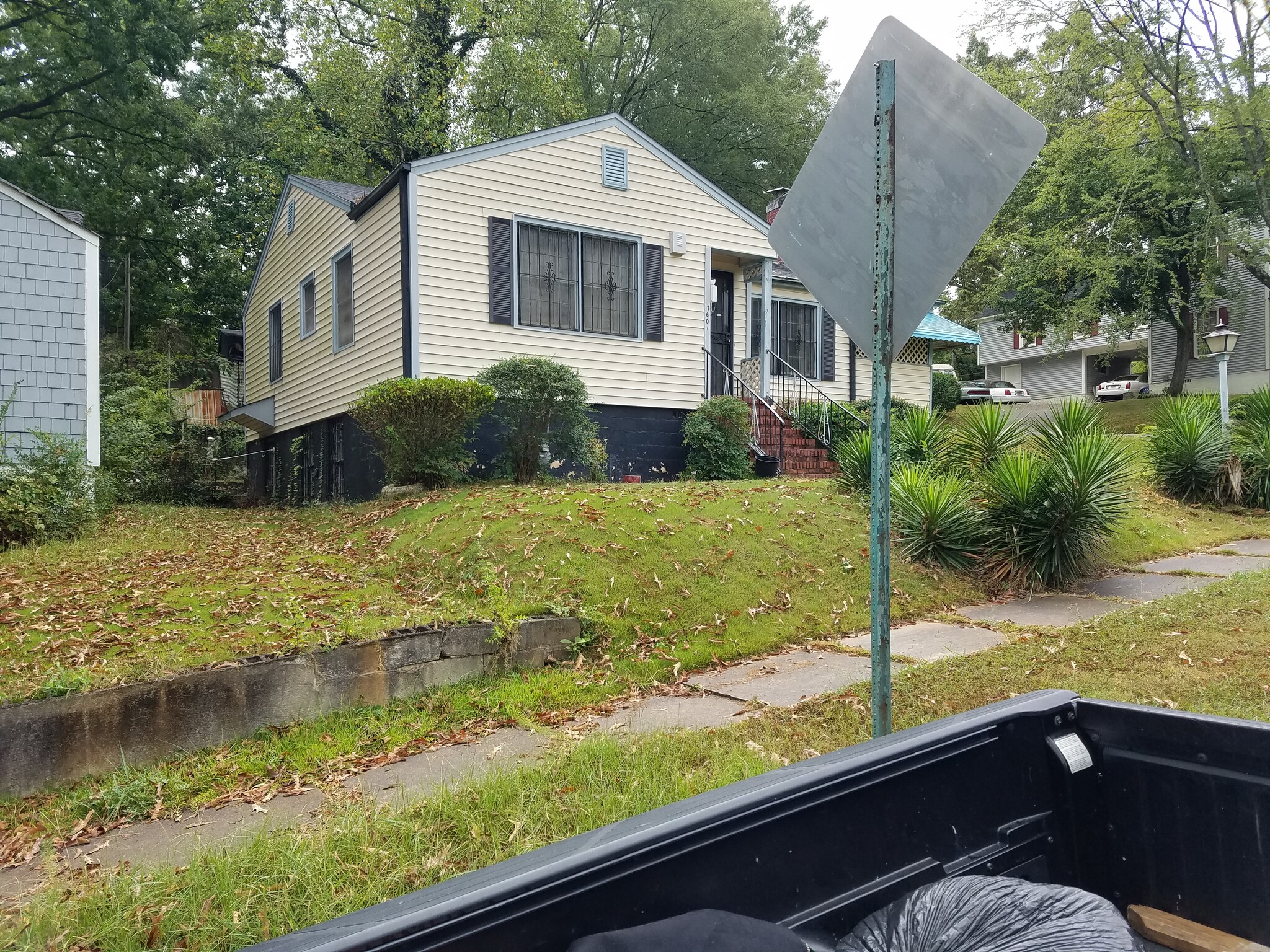 Living Up on the Hill... - 7601 4th Ave S