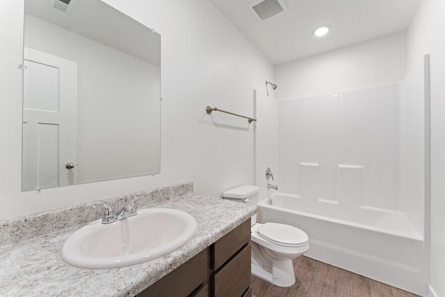 Building Photo - 14861 S Marble Rock Way