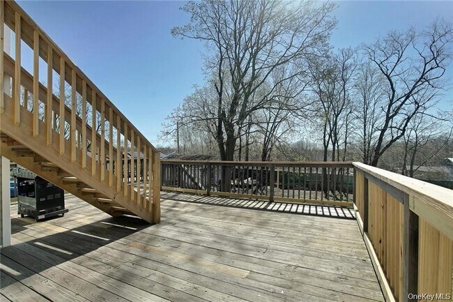 Building Photo - 304 Tower Ave