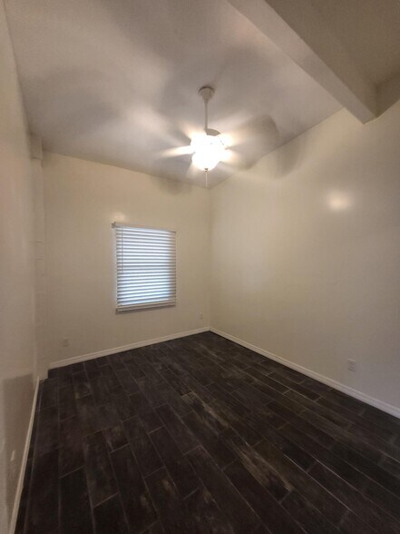 Bedroom1 - 209 W King St