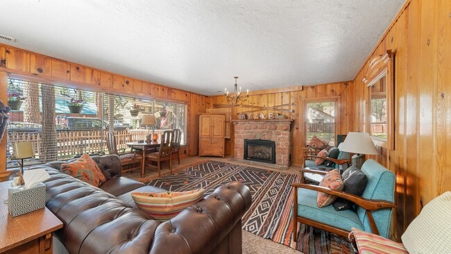 Building Photo - Lovely home with lake views available for ...