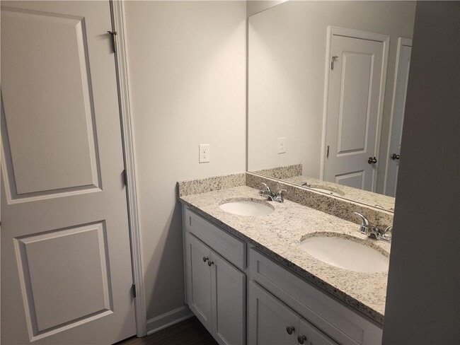 Building Photo - 832 Cygnet Ln
