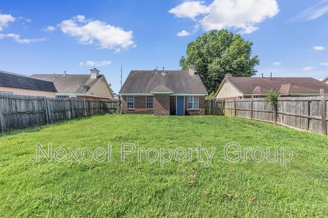 Building Photo - 2932 Churchwell Dr
