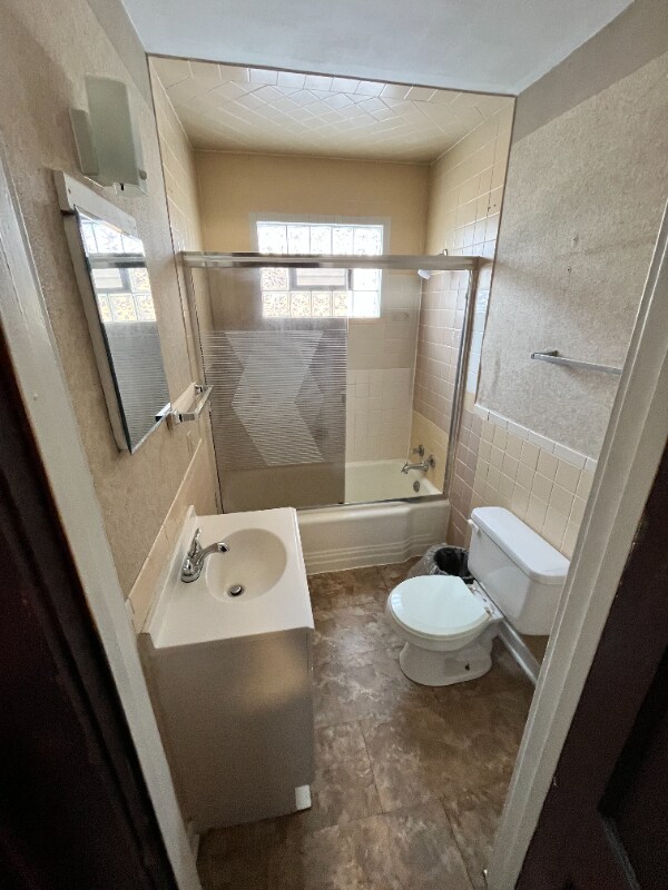 Building Photo - 3818 4th Ave