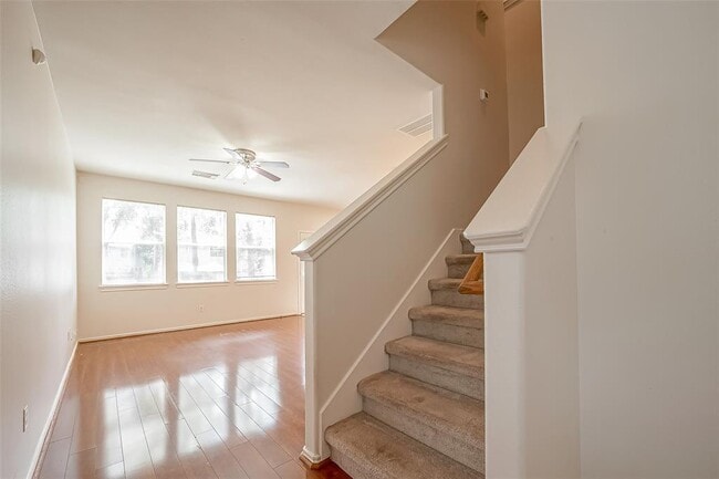 Building Photo - 14 Scenic Brook Ct