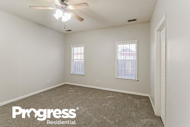 Building Photo - 4871 Stone Park Blvd