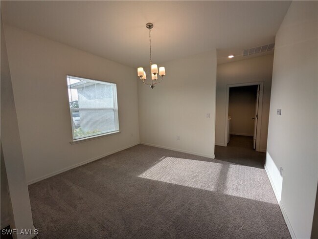Building Photo - 4208 NE 15th Pl