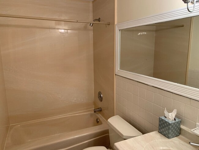 Building Photo - Upper Level Unit With Heat and Hot Water I...