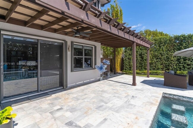 Building Photo - 16184 SW 136 Way