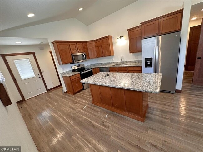 Building Photo - 1726 Aspen Ct