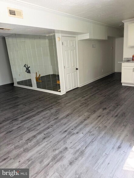 Building Photo - 2911 Hickory Creek Ct