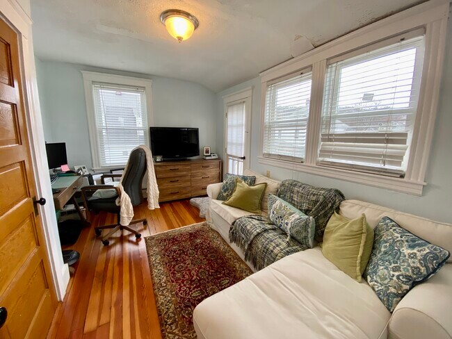 Building Photo - 482 Beale St