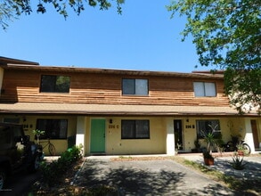 Building Photo - 236 Chandler St