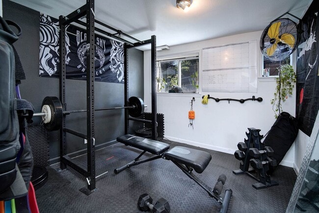 Building Photo - 13027 40th Ave S