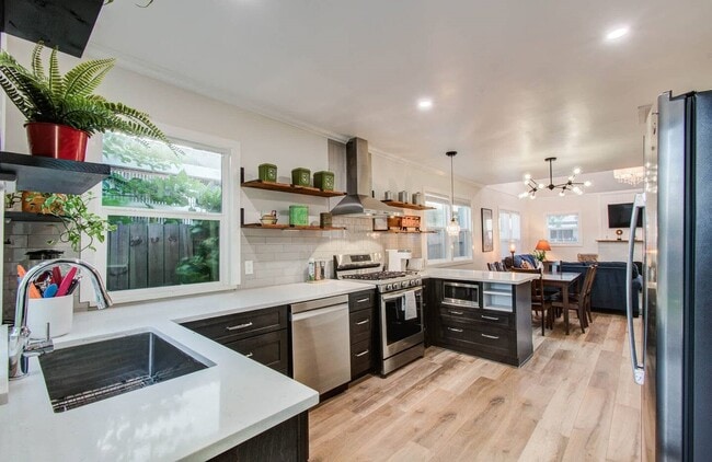 Building Photo - 5312 Jefferson St