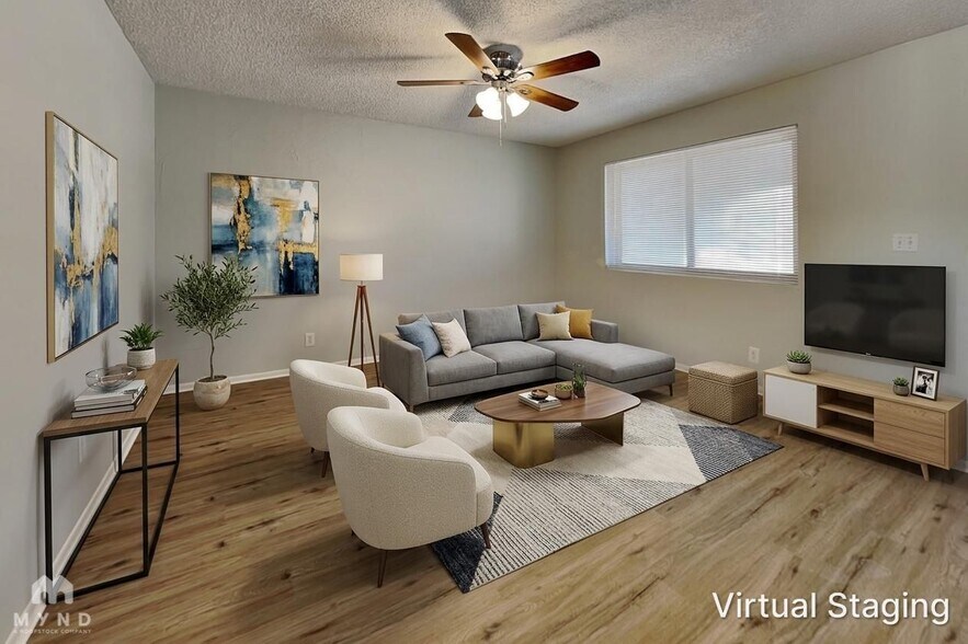 Building Photo - 10716 N Arapaho Dr
