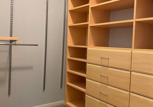 Building Photo - 5200 Weslayan St