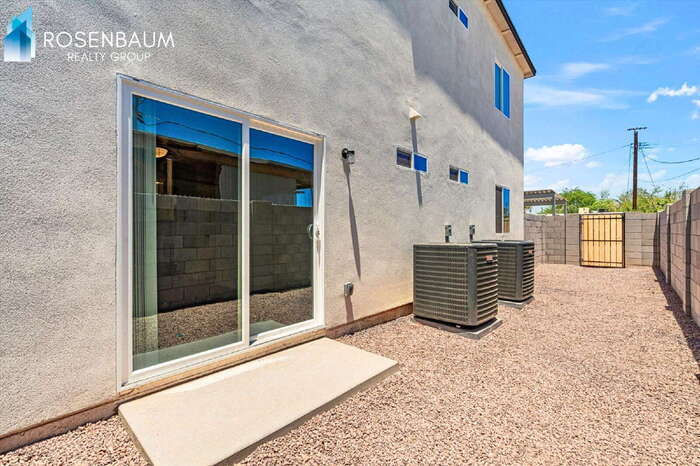 Building Photo - 1106 E Papago St