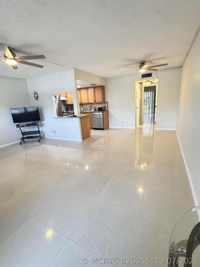 Building Photo - 1036 Harwood D