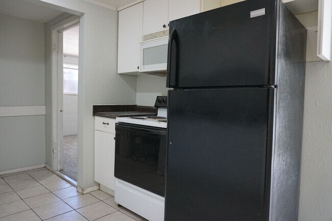 Building Photo - 3670-3672 Atlas Way