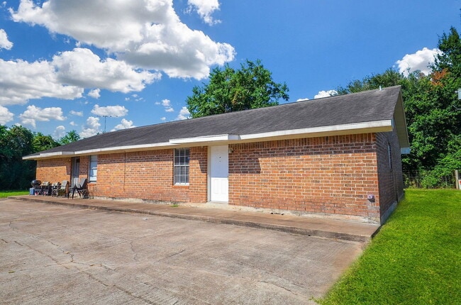 Building Photo - 3011 Orange St