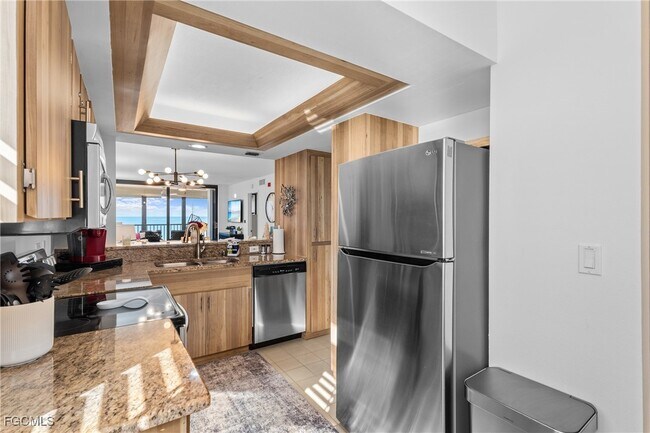 Building Photo - 9415 Gulf Shore Dr