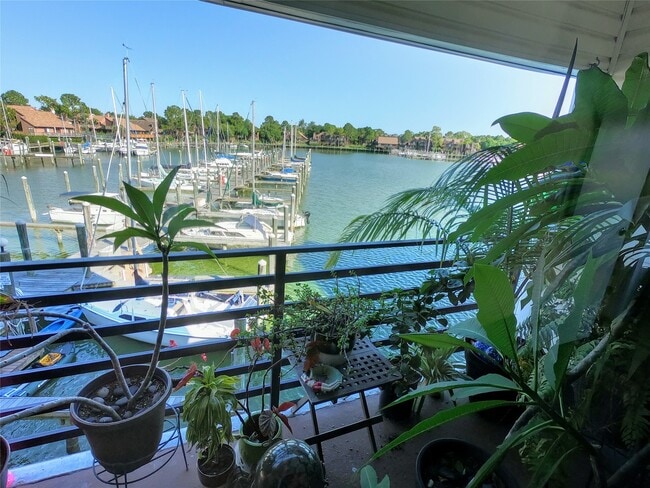 Building Photo - 793 Davis Rd