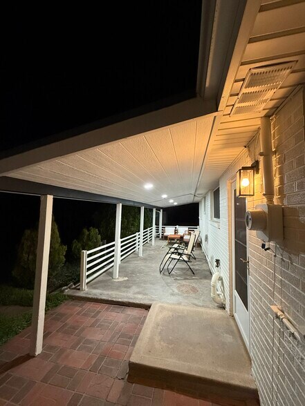 Building Photo - 6675 Fenton St