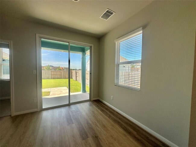Building Photo - 304 Branchwood Path