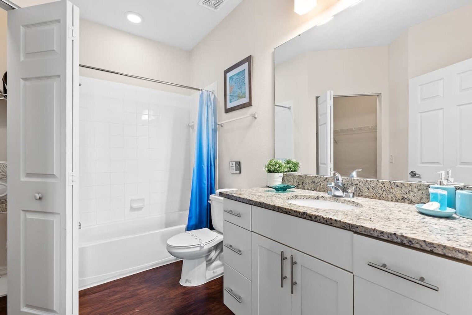 Building Photo - 8989 Shine Dr