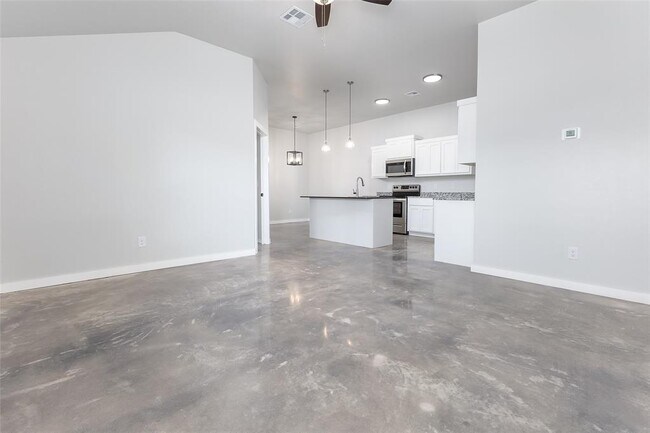 Building Photo - 2325 SW 90th Pl