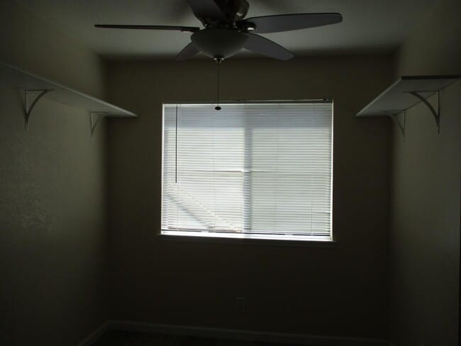 Building Photo - 8158 Kelton Dr
