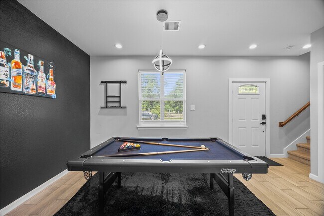 Building Photo - 7418 Mount St