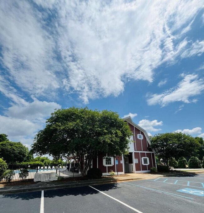 Building Photo - 156 Largess Ln