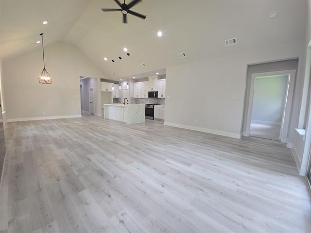 Building Photo - 1609 Sharon St