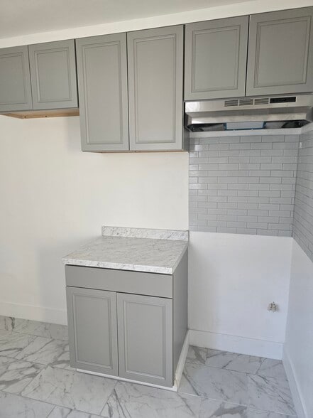 Kitchen - 3454 West Blvd