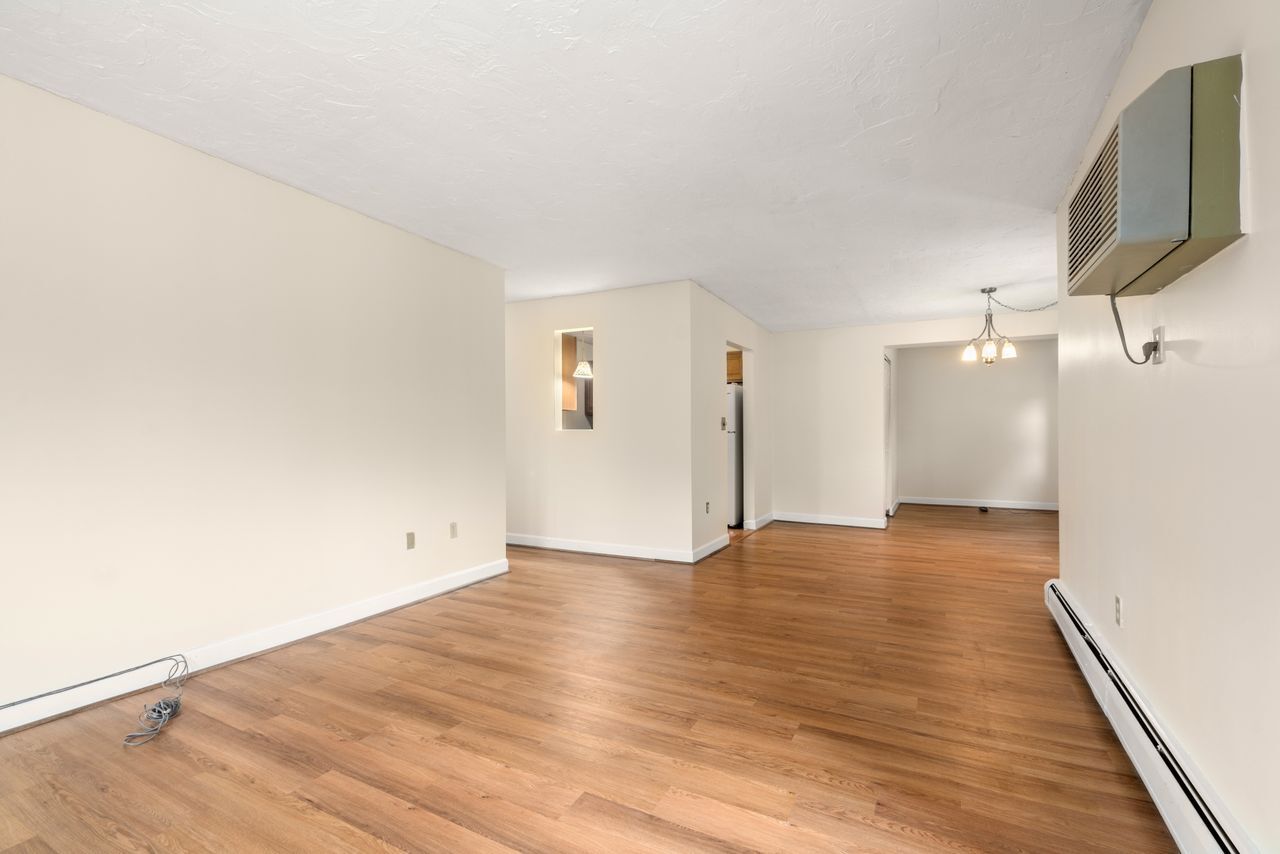 Building Photo - 16 Winter St