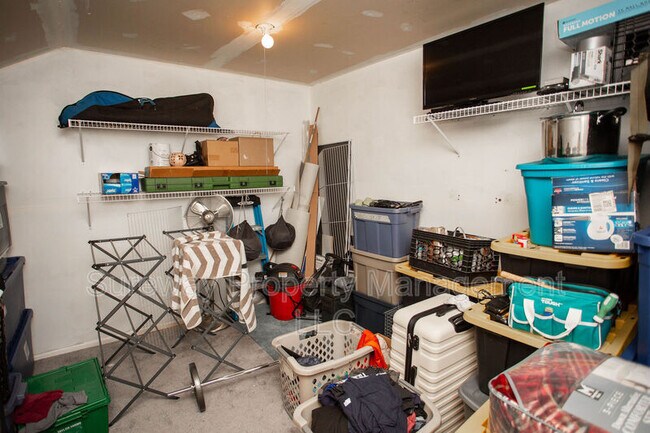 Building Photo - 4208 Aberdeen Ln