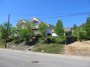 Building Photo - 1660 NE Foothill Blvd