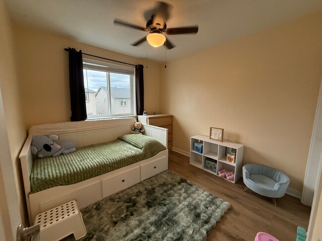 Building Photo - Beautiful 3 Bed/2.5 Bath Townhome - NE Bend