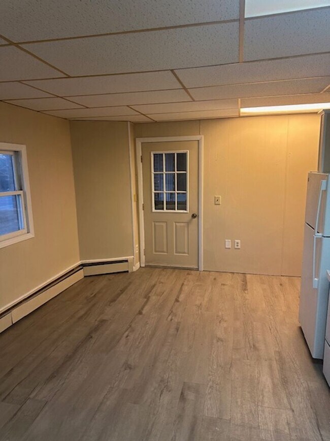 Building Photo - 40 Cushman Rd