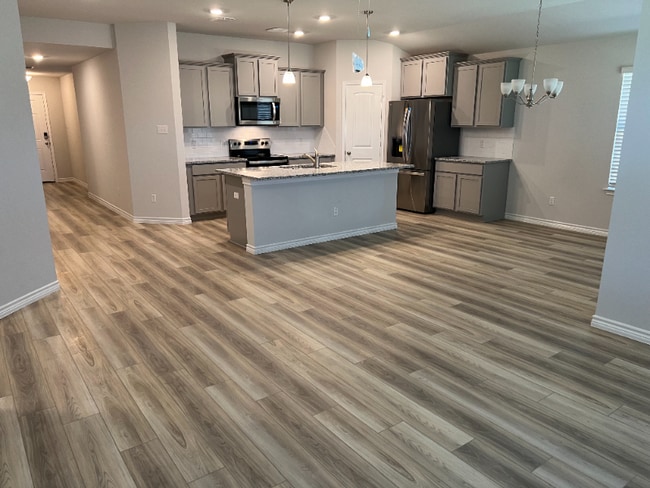 Building Photo - 10905 Hollister Ln