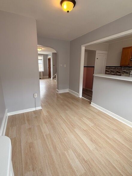 Building Photo - 1431 Lardner St